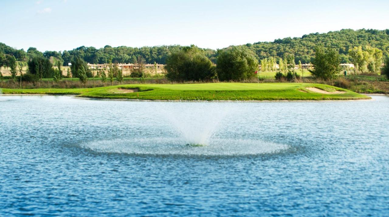 Terre Dei Consoli Resort E Golf Monterosi エクステリア 写真